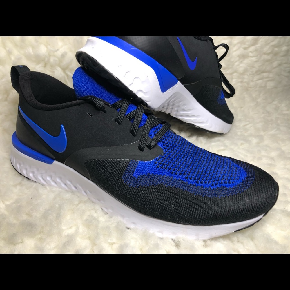 Nike - Picture 3 of 5